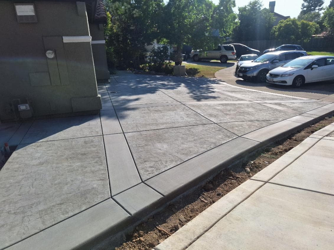 Gallery photos for Modern Pewter Driveway with Italian Slate Stamping: Image #2