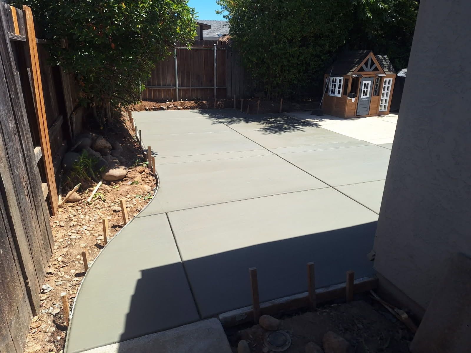 Gallery photos for Stunning Patio and Pathways Upgrade in Elk Grove: Image #2